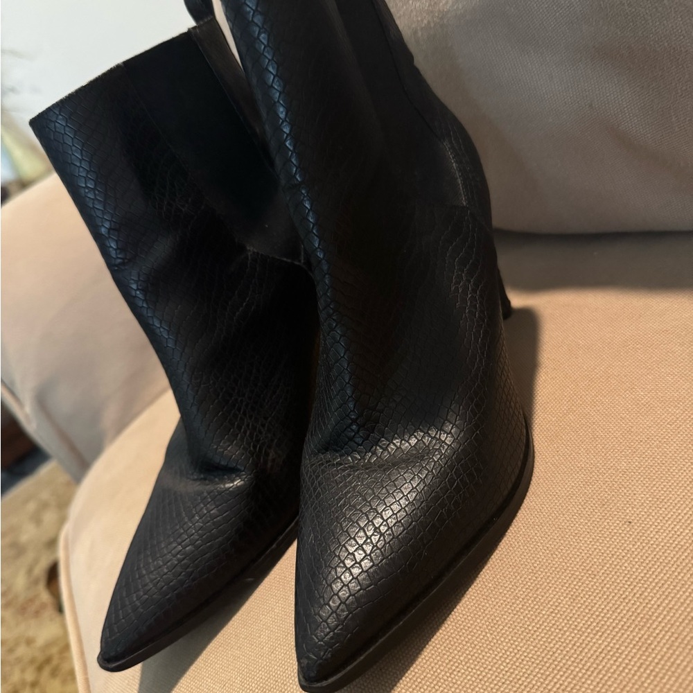 ASOS Black Textured Women's Booties - perfect condition!